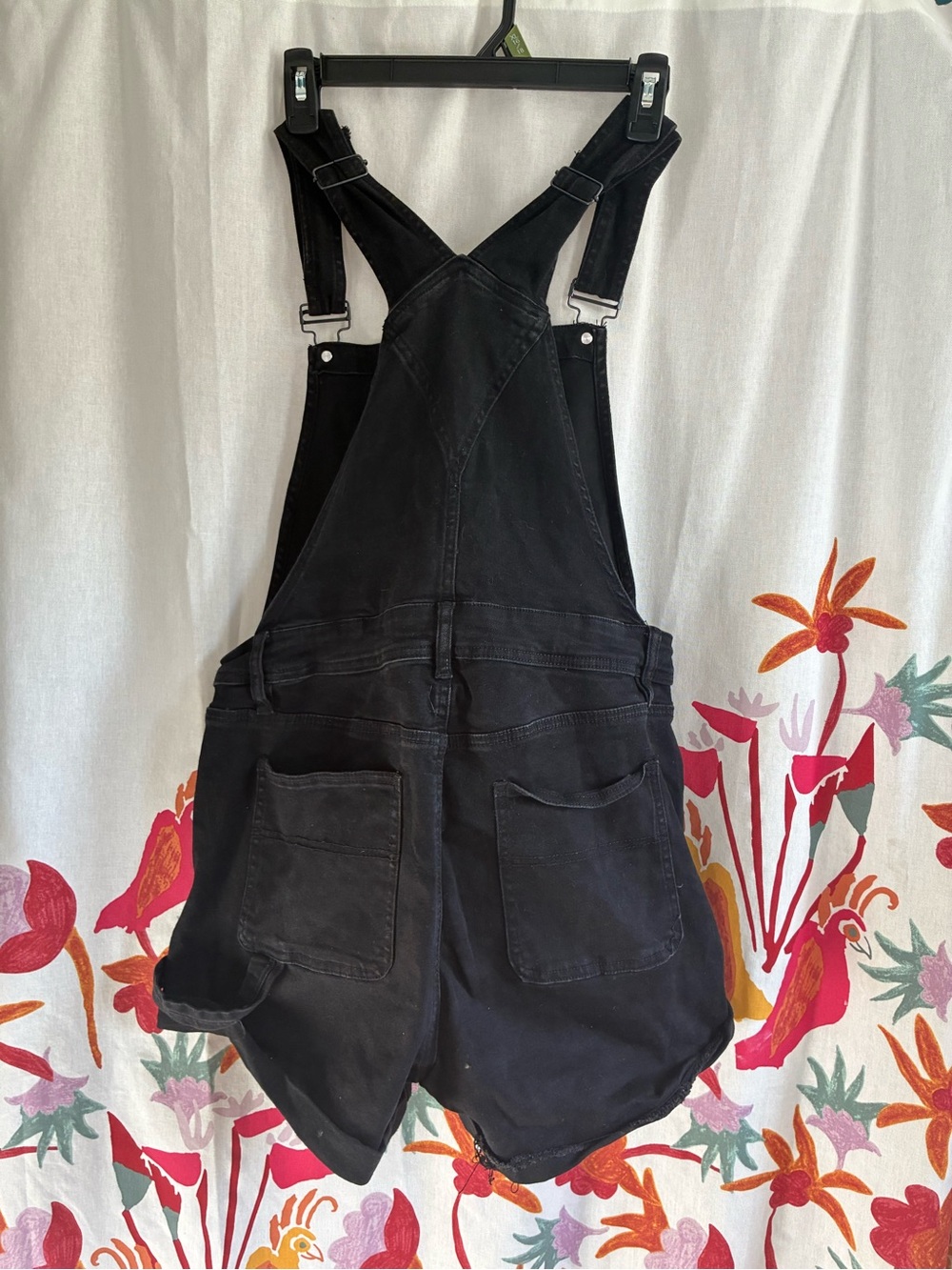 Rue21 Black Denim Overall Shorts Size 16 - Picture 3 of 10